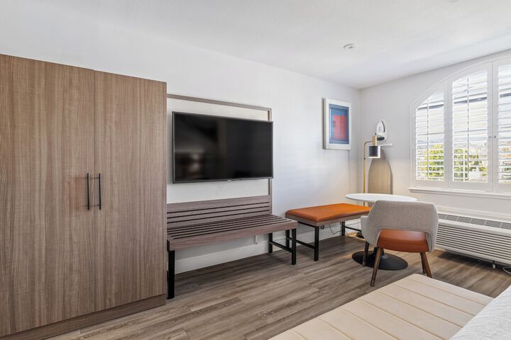Hotel Skye SFO