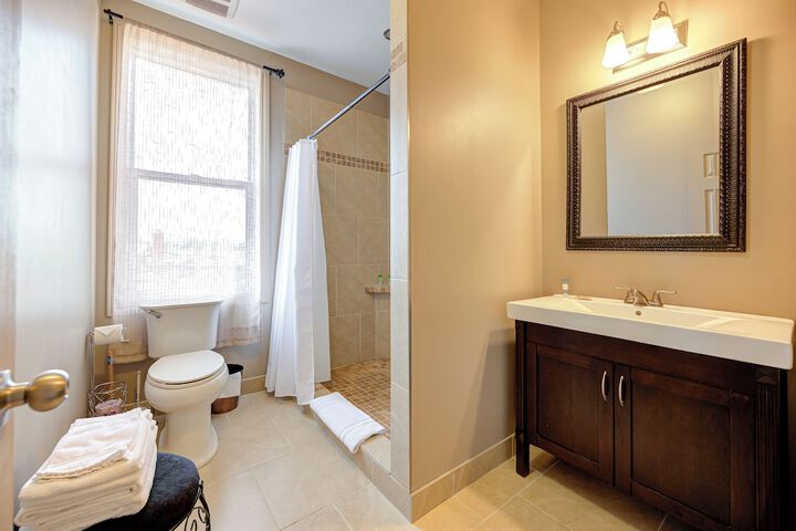 Wellington Inn by Hoco Hotels Collection