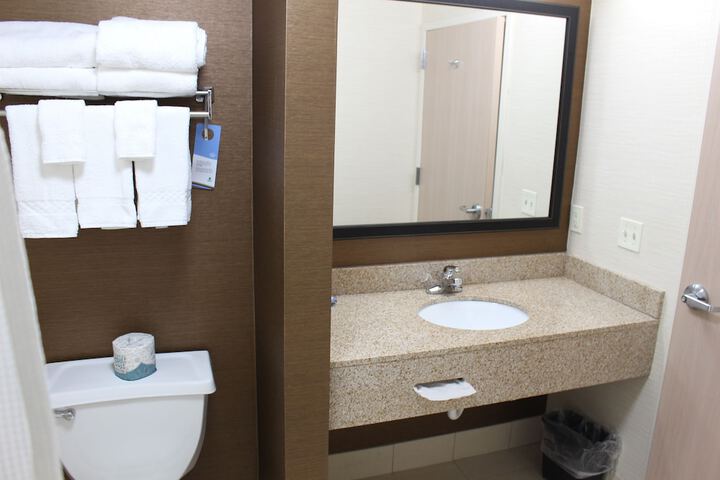 Room 65 of 104