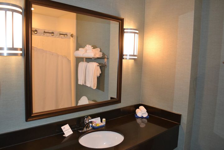 Room 16 of 29