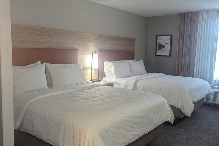 Room 43 of 68