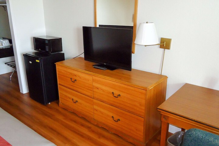 Room 15 of 43