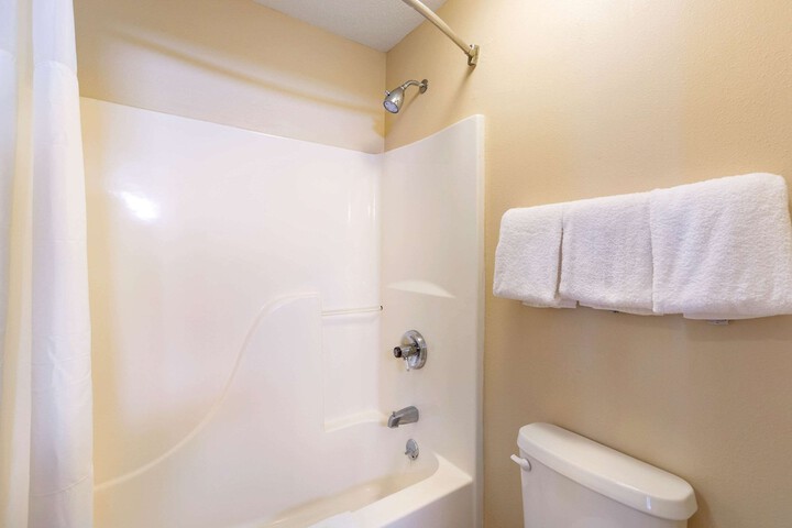 Quality Inn - Storm Lake