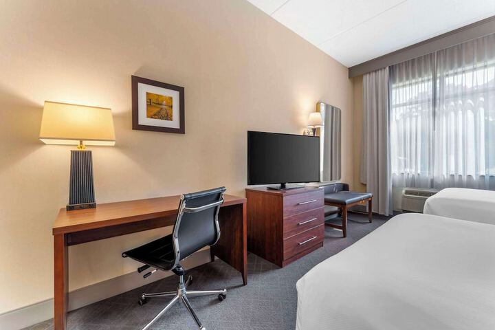 Room 44 of 52