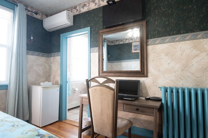 Room 49 of 71