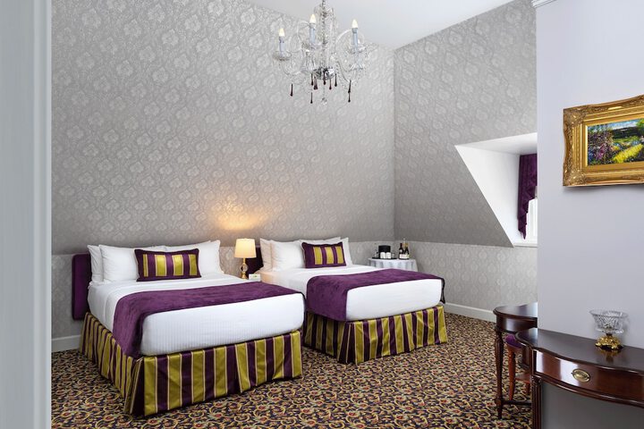 Room 42 of 57