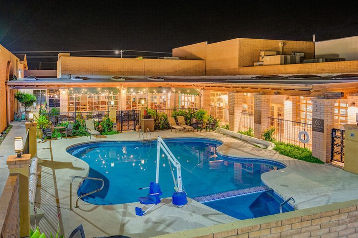 Pool 27 of 120