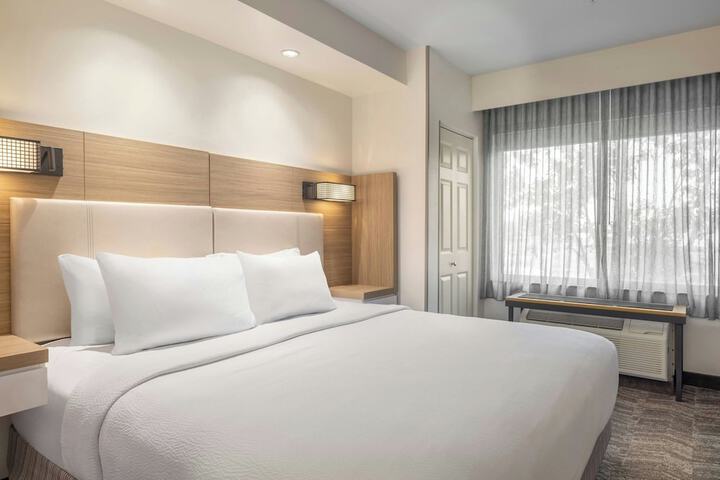 SpringHill Suites by Marriott Fresno