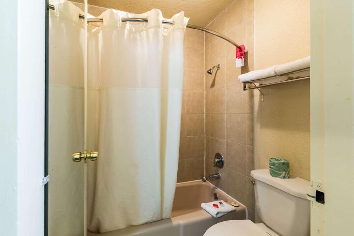 Econo Lodge Baytown
