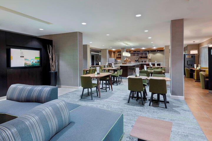 Hotel Interior 11 of 38