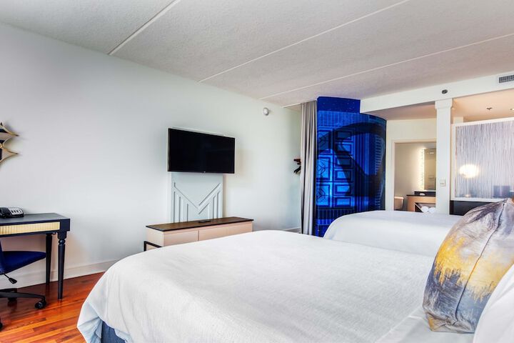 Room 29 of 49