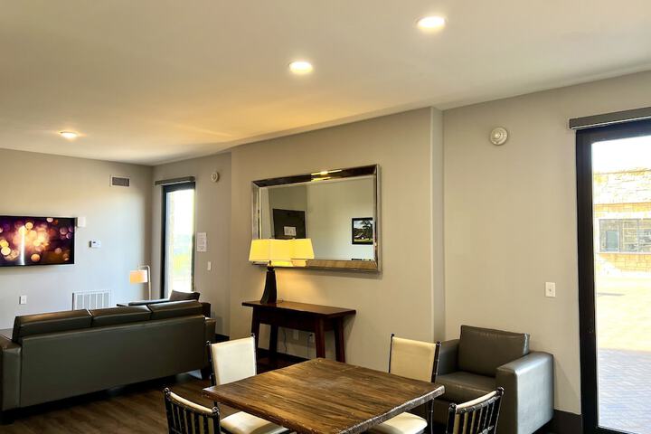 Room 124 of 174