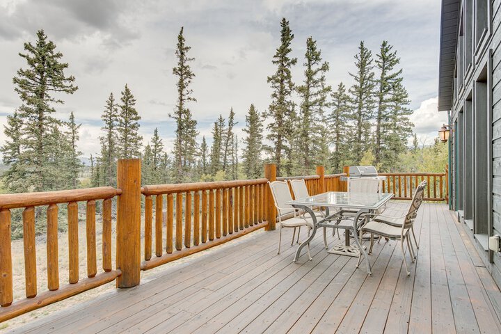 Jefferson Mountain Cabin w / Private Deck & Grill!