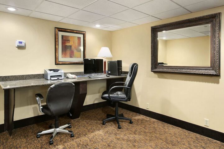 Business Center 56 of 57
