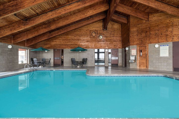 Pool 3 of 24