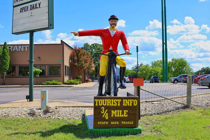 Country Inn & Suites by Radisson Sparta, WI