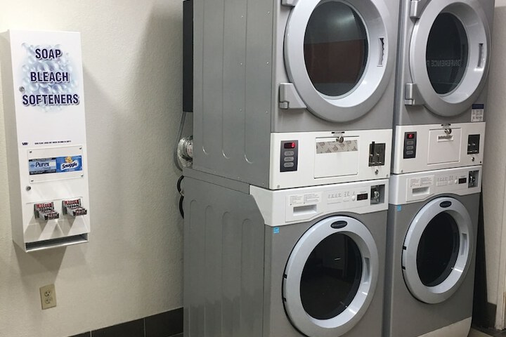 Motel 6 Dixon CA