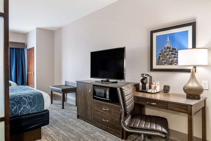 Room 20 of 36