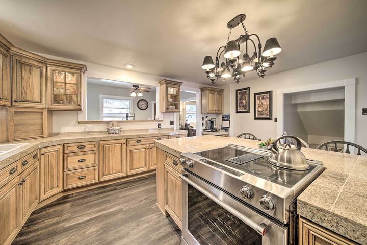 Charming Kellogg Home Near Outdoor Activities