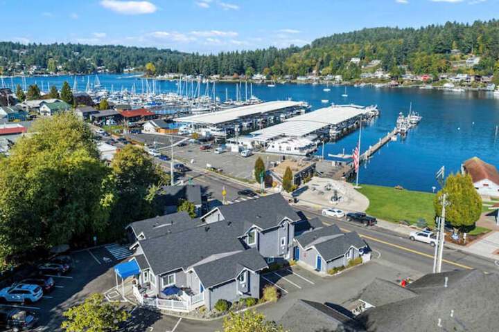 The Maritime Inn