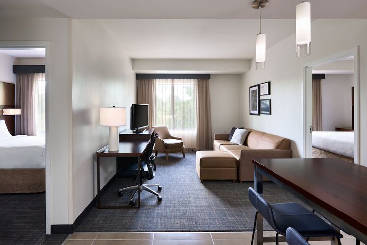 Room 15 of 40