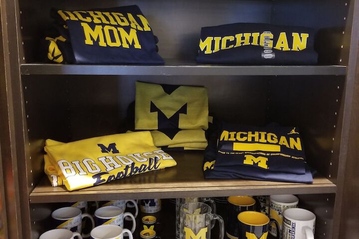 Gift Shop 40 of 42
