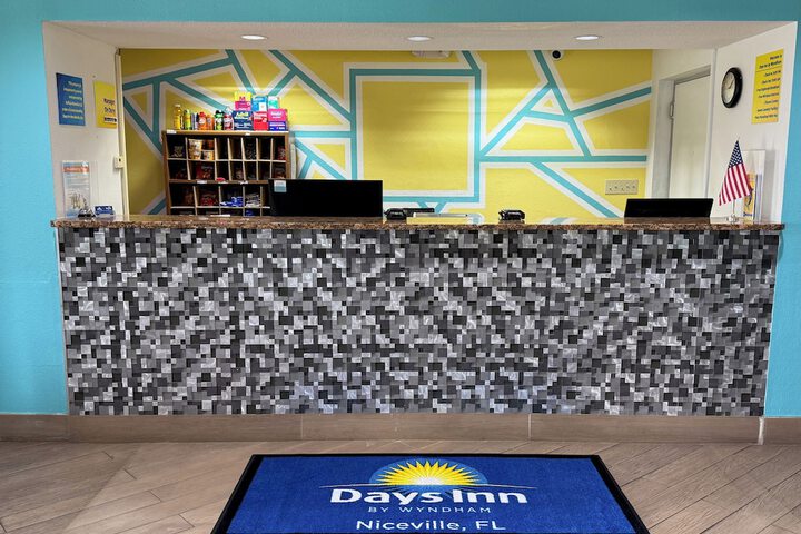 Days Inn by Wyndham Eglin AFB