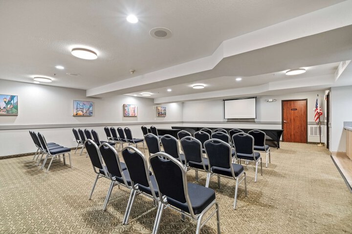 Best Western Lake Oswego / Portland Hotel & Suites