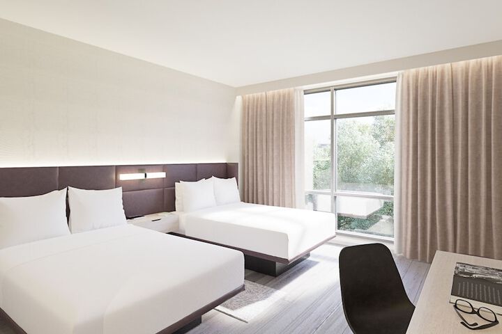 Room 20 of 37