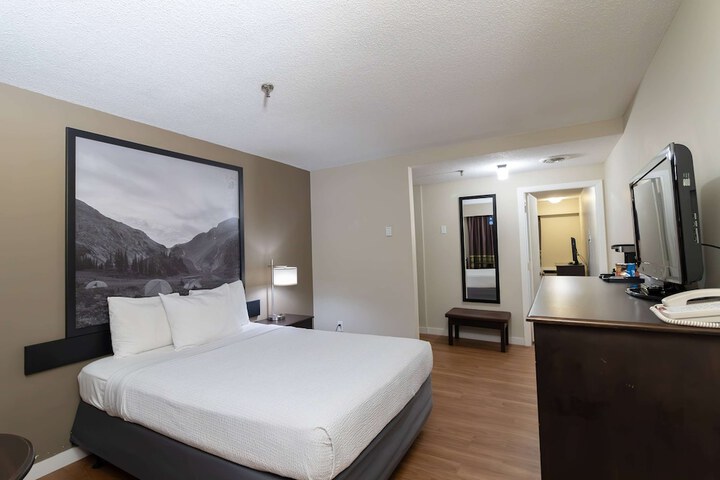 Super 8 by Wyndham Prince George