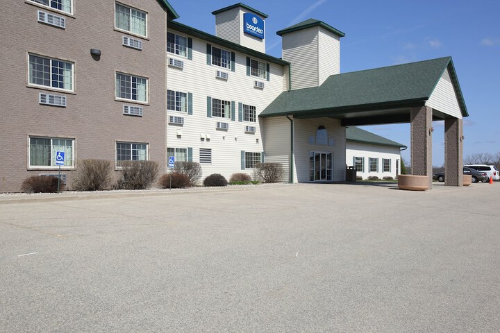Hotel 12 of 81