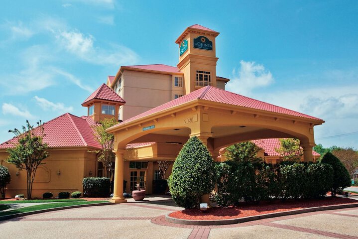 Hotel 2 of 53