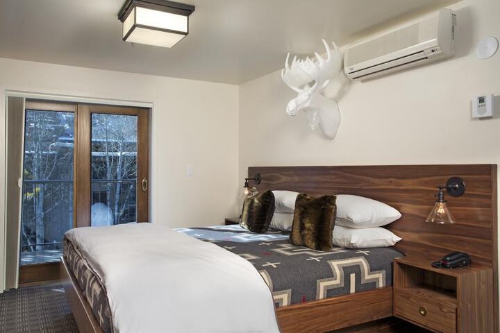 Room 5 of 31