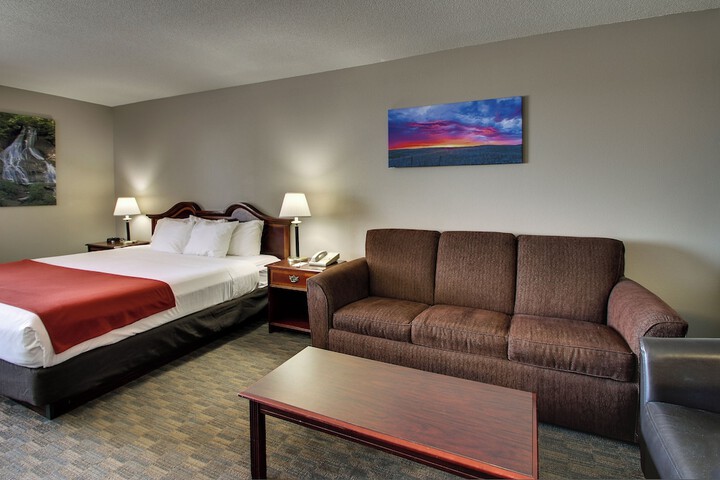 The Niobrara Lodge