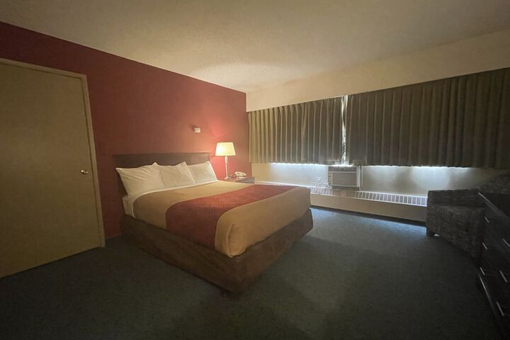 Travelodge by Wyndham Fort St. John