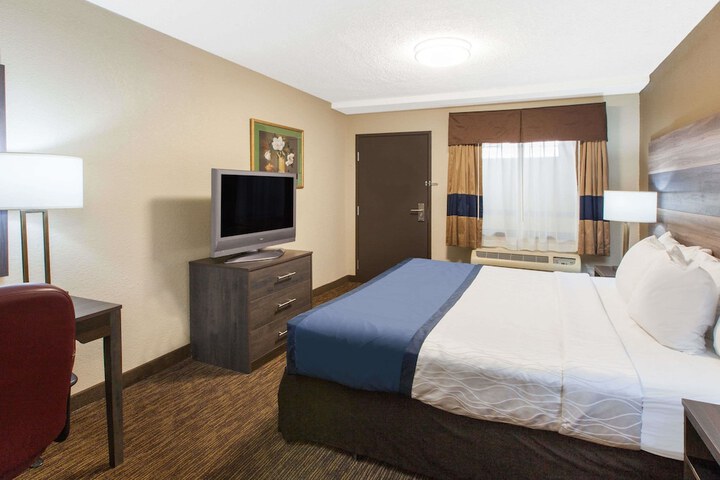 Room 15 of 20