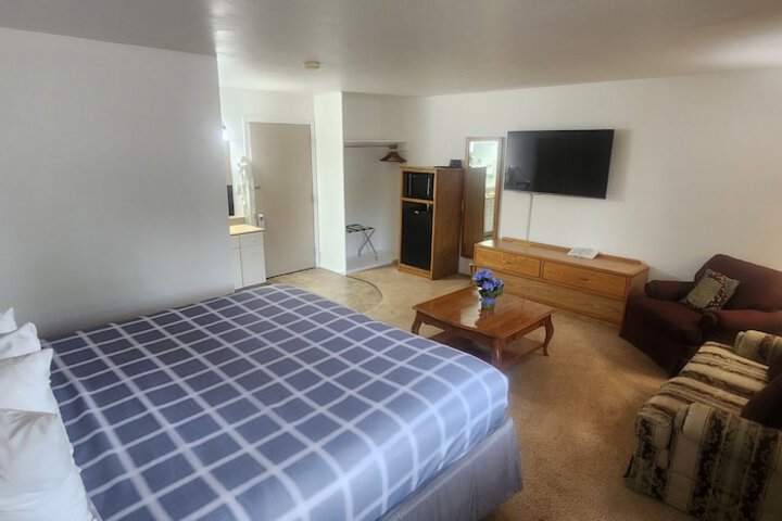 Room 28 of 57