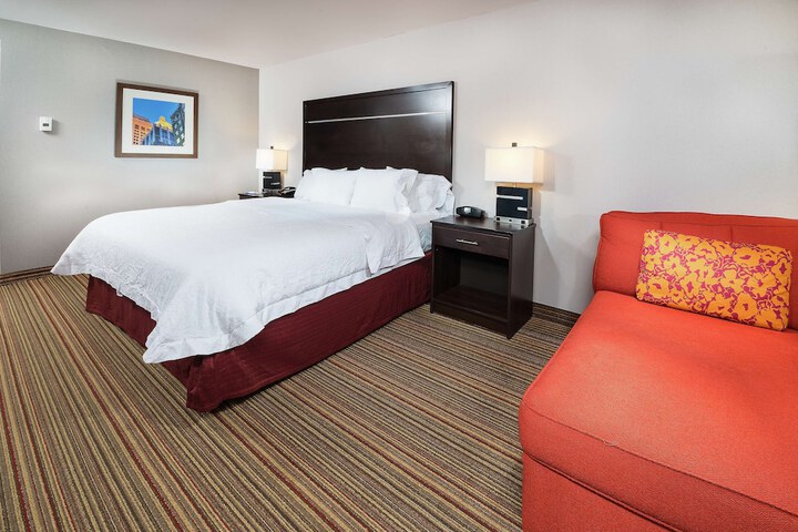 Room 32 of 54