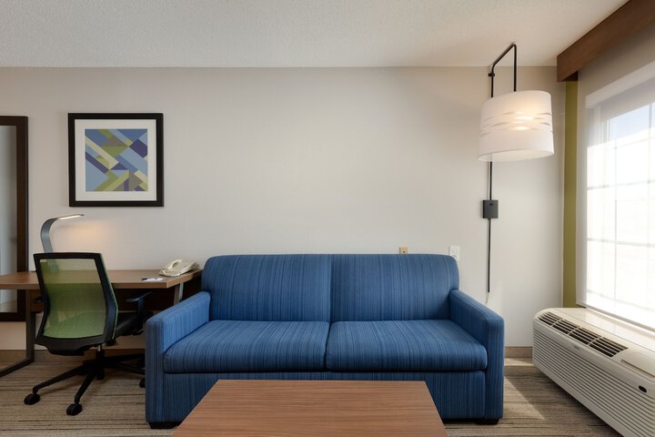 Room 47 of 64
