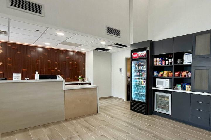 Comfort Inn & Suites Sturbridge - Brimfield