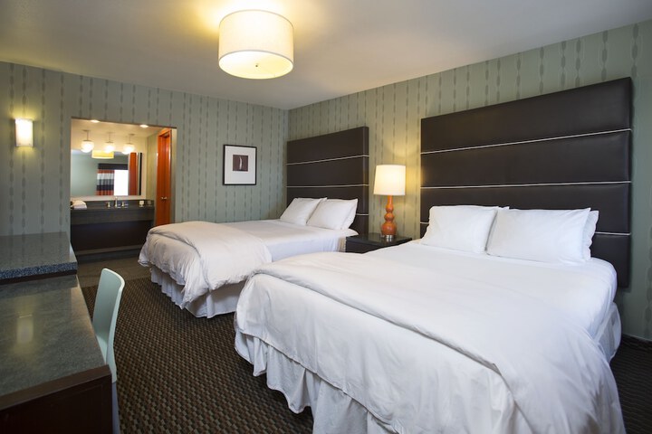 Room 43 of 79