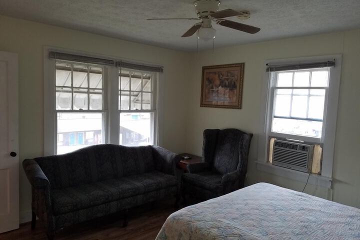 Room 7 of 21