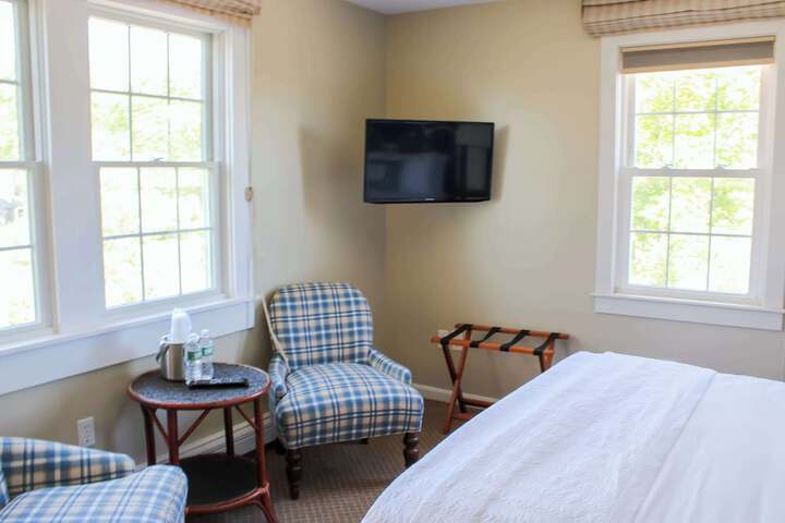 Room 54 of 77