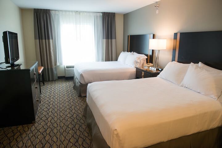 Holiday Inn Express Hotel & Suites Chanhassen by IHG