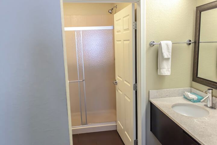 Staybridge Suites Minot by IHG