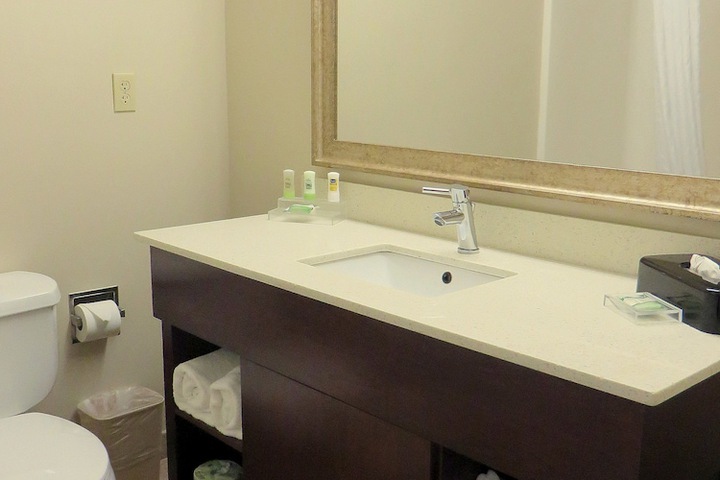 Country Inn & Suites by Radisson Bel Air / Aberdeen, MD