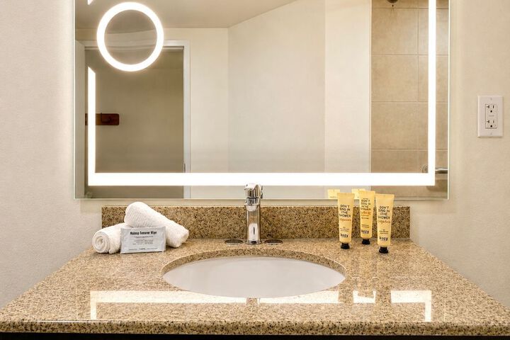 Kozy Hotel Dallas DFW Airport Area West