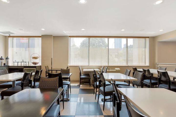 Best Western Plus Plaza Hotel
