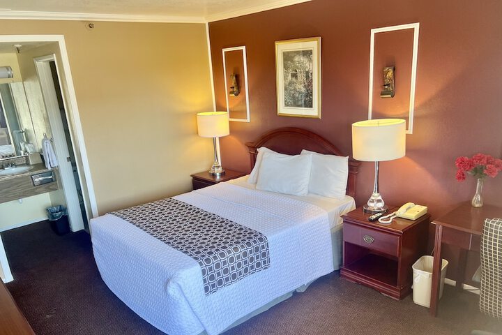 Room 29 of 38