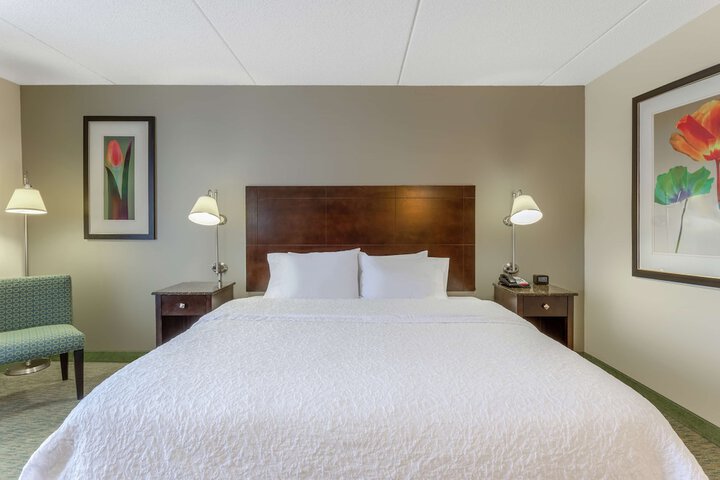 Room 9 of 22